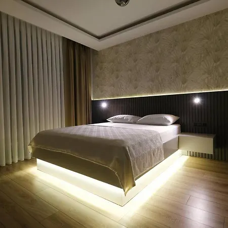Doga Ile Ic Ice Kiralik Villa