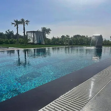 Villa Doga Ile Ic Ice Kiralik
