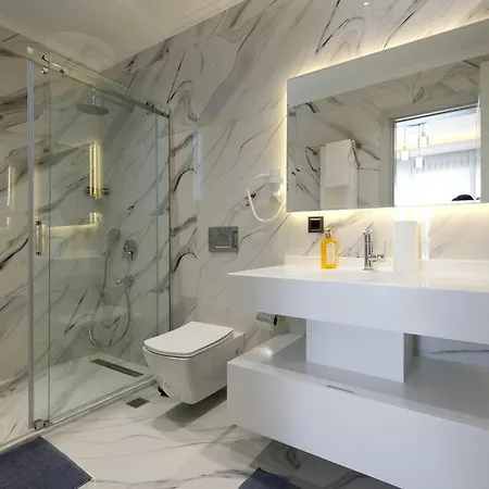 Doga Ile Ic Ice Kiralik Villa