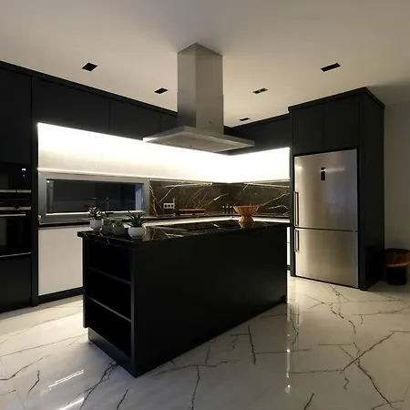Villa Doga Ile Ic Ice Kiralik Çeşme